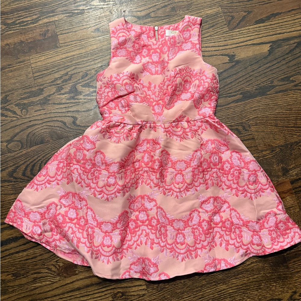 VB girls size 7 pink formal dress.